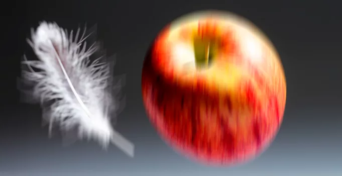 Manzana contra pluma